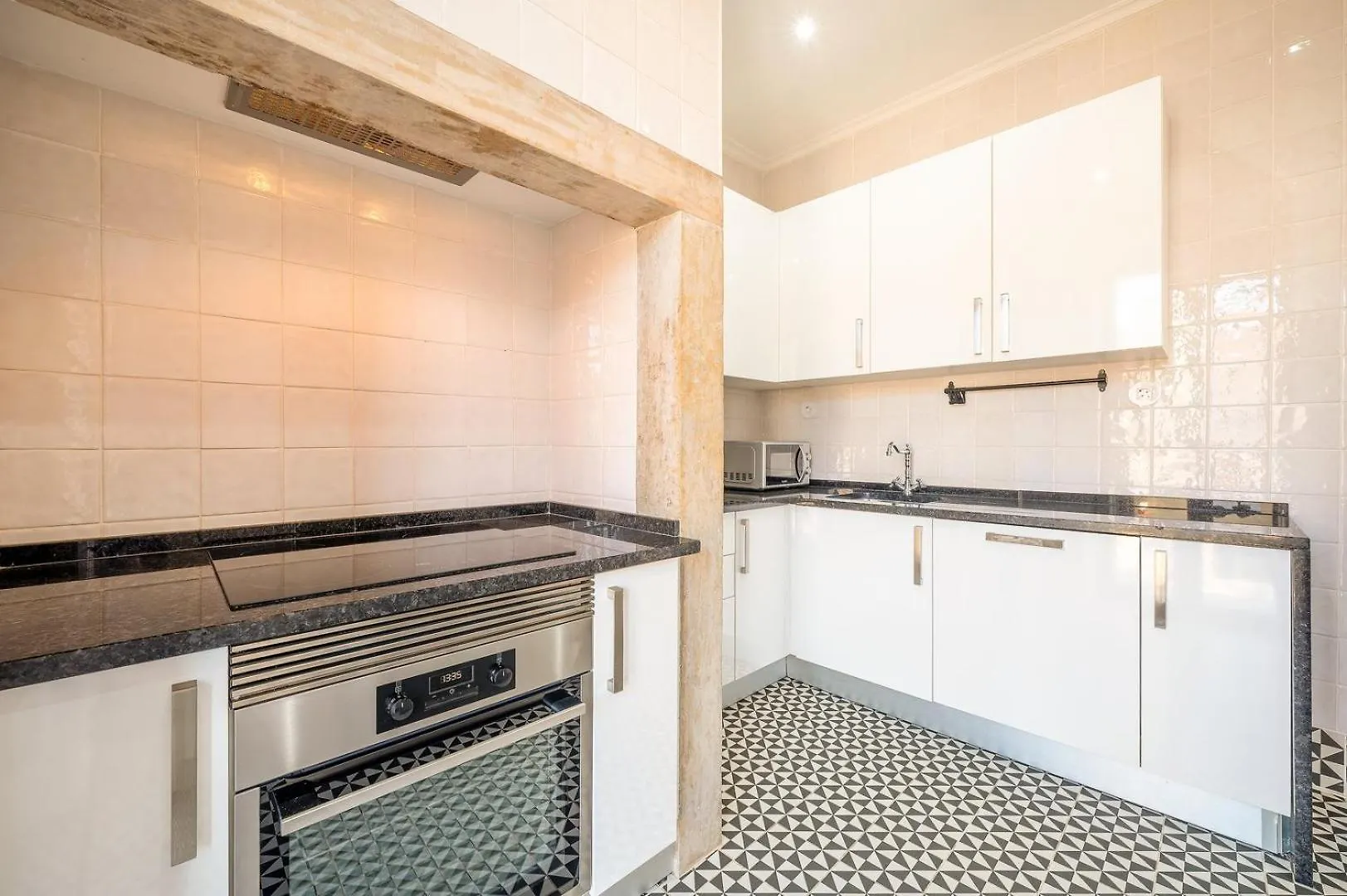 Apartamento Guestready - Cardo White Lisboa 0*,